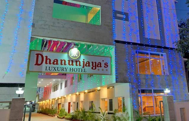 Dhanunjayas Luxury Hotel Hosur Exterior photo